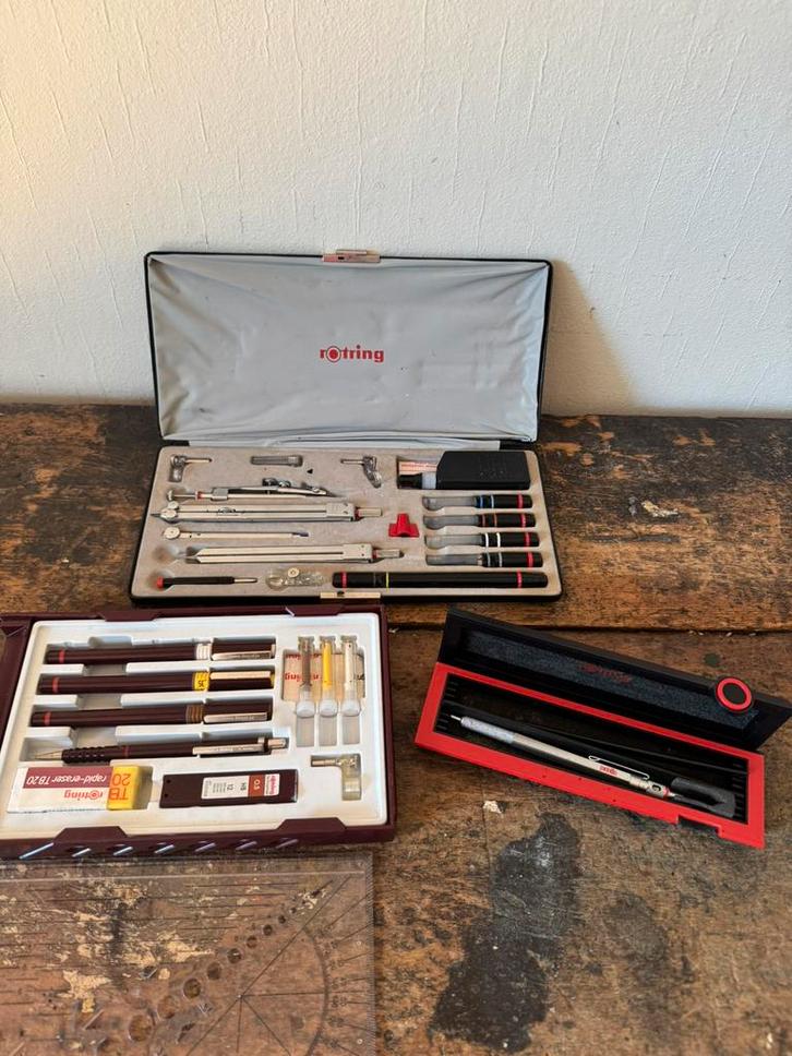3 rotring sets ( niet los te koop ), Hobby en Vrije tijd, Tekenen, Zo goed als nieuw, Ophalen of Verzenden
