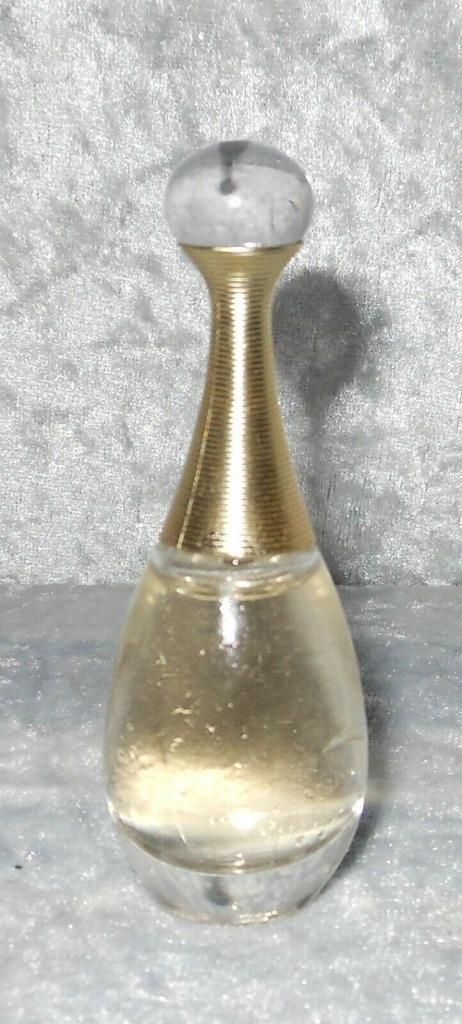 Volle parfum mini - Christian dior J`adore, Verzamelen, Parfumverzamelingen, Zo goed als nieuw, Miniatuur, Gevuld, Ophalen of Verzenden