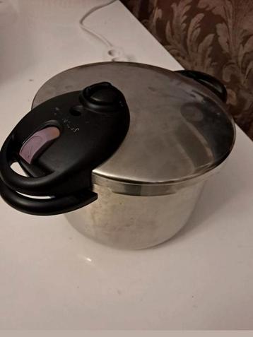 Te koop, snelkookpan zonder rubber  beschikbaar voor biedingen