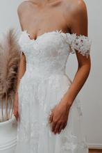 Madi Lane Elora 38/40 off the shoulder trouwjurk, Ophalen of Verzenden, Zo goed als nieuw, Wit, Trouwjurk