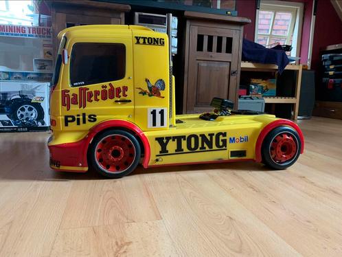 FG TRUCK mercedes 1:5. 23cc, Hobby en Vrije tijd, Modelauto's | 1:5 tot 1:12, Zo goed als nieuw, Auto, Ophalen