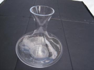 1× Glazen VAAS blank Glas 1,3 L. 4 mm.. rond Bassin 17×19 cm beschikbaar voor biedingen