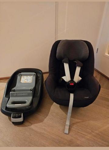 Maxicosi Pearl autostoel met familyfix base beschikbaar voor biedingen
