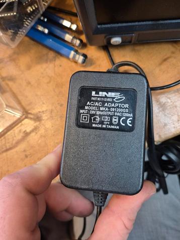 Line 6 AC adapter  beschikbaar voor biedingen
