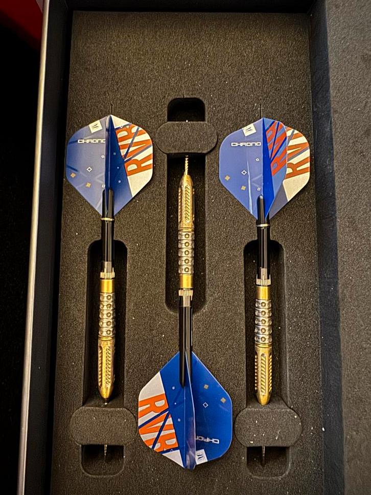 Target RVB Chrono Swiss Point 95% Dartpijlen 21 Gram, Sport en Fitness, Darts, Zo goed als nieuw, Pijlen, Ophalen of Verzenden