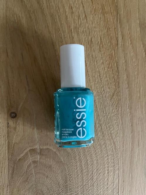 Essie nagellak 253, Sieraden, Tassen en Uiterlijk, Uiterlijk | Cosmetica en Make-up, Nieuw, Make-up, Handen en Nagels, Groen, Verzenden