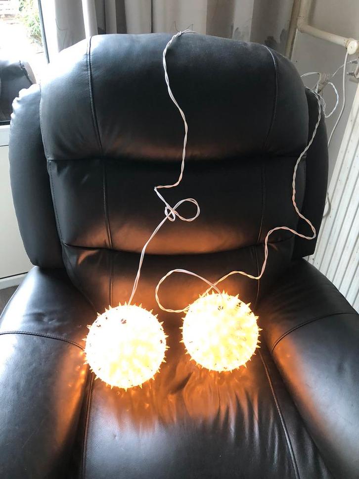 2 Grote kerstbollen verlichting. 100 lampjes per bol., Diversen, Kerst, Zo goed als nieuw, Ophalen of Verzenden