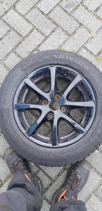 185 65 15 winterbanden op lichtmetalen velgen 4x108 et 35 beschikbaar voor biedingen