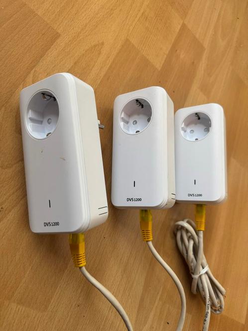 DVS1200 Adapters (3 stuks), Computers en Software, WiFi-versterkers, Zo goed als nieuw, Ophalen of Verzenden