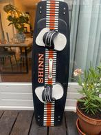 Kiteboard Shinn the Monk 134 x 42, Watersport en Boten, Twintip, Ophalen of Verzenden, Zo goed als nieuw