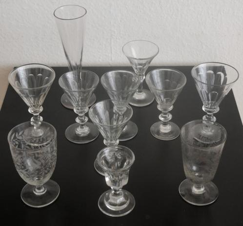 11 diverse antieke drinkglazen parapluglas fluit- geëtstglas, Antiek en Kunst, Antiek | Glas en Kristal, Ophalen