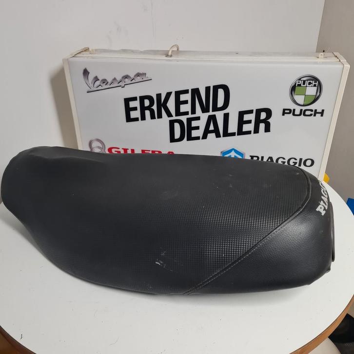 Piaggio typhoon buddyseat, Motoren, Tuning en Styling, Verzenden