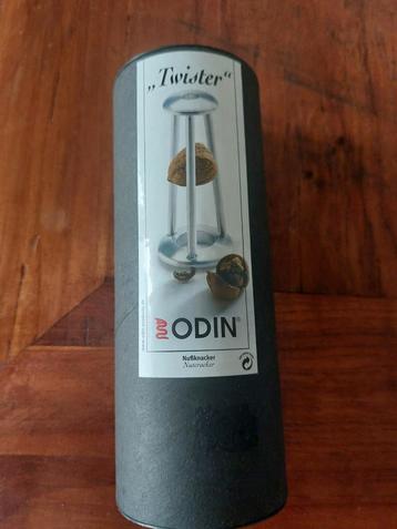 Odin Twister notenkraker beschikbaar voor biedingen