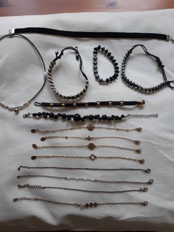 diverse sieraden, ketting, armbanden, enkelbandjes beschikbaar voor biedingen