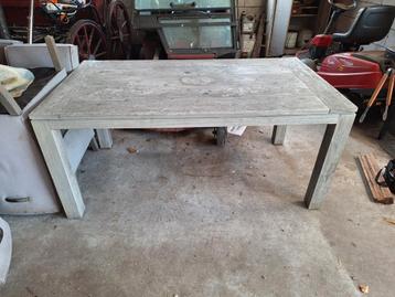 Houten Tuintafel - Gebruikt beschikbaar voor biedingen