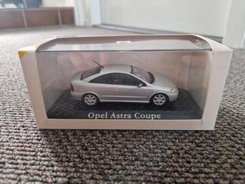 Minichamps Opel Astra Coupe Modelauto ! beschikbaar voor biedingen