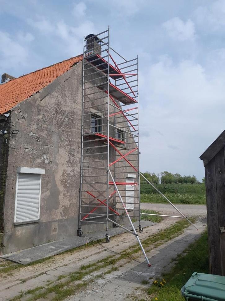 altrex steiger te huur, Doe-het-zelf en Verbouw, Steigers, Zo goed als nieuw, Rolsteiger of Kamersteiger, 5 meter of hoger, Ophalen