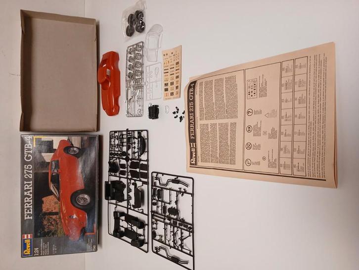 Revell Ferrari 275 GTB-4 revell 7340 schaal 1:24, Hobby en Vrije tijd, Modelbouw | Auto's en Voertuigen, Zo goed als nieuw, Auto