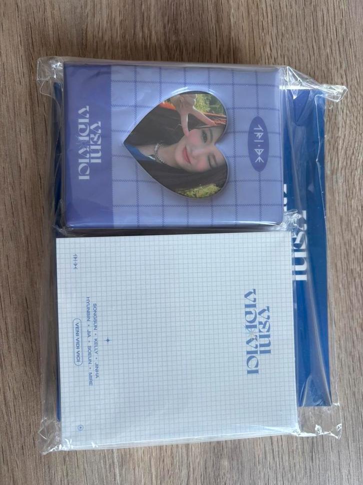 tribe fansign winner binder + kelly photocard kpop k.pop, Verzamelen, Muziek, Artiesten en Beroemdheden, Zo goed als nieuw, Foto of Kaart