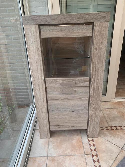 Vitrinekast met verlichting, Huis en Inrichting, Kasten | Vitrinekasten, Zo goed als nieuw, 150 tot 200 cm, 50 tot 100 cm, 25 tot 50 cm