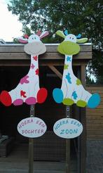 TE HUUR: geboortebord giraffe jongen/meisje zoon/dochter, Ophalen, Zo goed als nieuw, Geboortebord