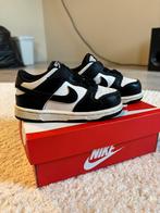 Peuter sneakers Nike Dunk low maat 23,5, Kinderen en Baby's, Schoentjes, Jongetje of Meisje, Ophalen of Verzenden, Zo goed als nieuw