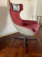 Leolux fauteuil plus pouf model Caruzzo, 75 tot 100 cm, Rode stof en grijis leer op draaivoet, Minder dan 75 cm, Zo goed als nieuw