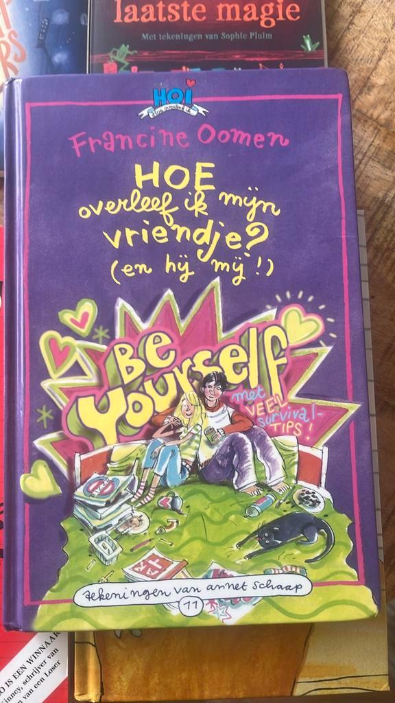 Hoe overleef ik mijn vriendje? (en hij mij!), Boeken, Kinderboeken | Jeugd | 10 tot 12 jaar, Zo goed als nieuw, Ophalen