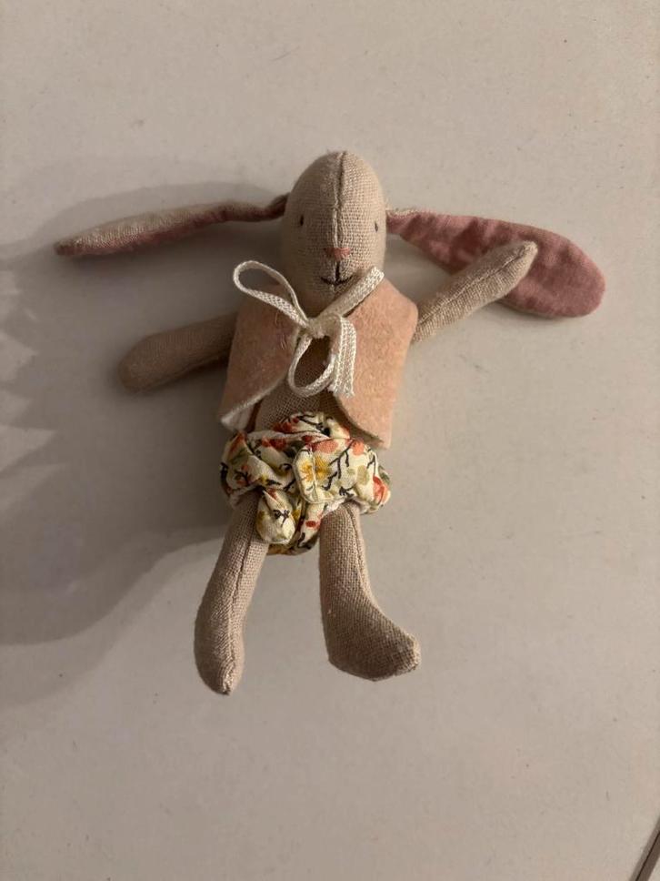 Maileg Baby Rabbit Bunny baby konijn retired als nieuw!, Kinderen en Baby's, Speelgoed | Knuffels en Pluche, Zo goed als nieuw