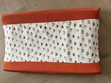 NIEUW! Aankleedkussenhoes roest bruin beschikbaar voor biedingen