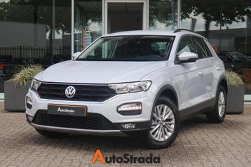 Volkswagen T-Roc 1.0 Style TSI 115pk | Navigatie | Adaptive  beschikbaar voor biedingen
