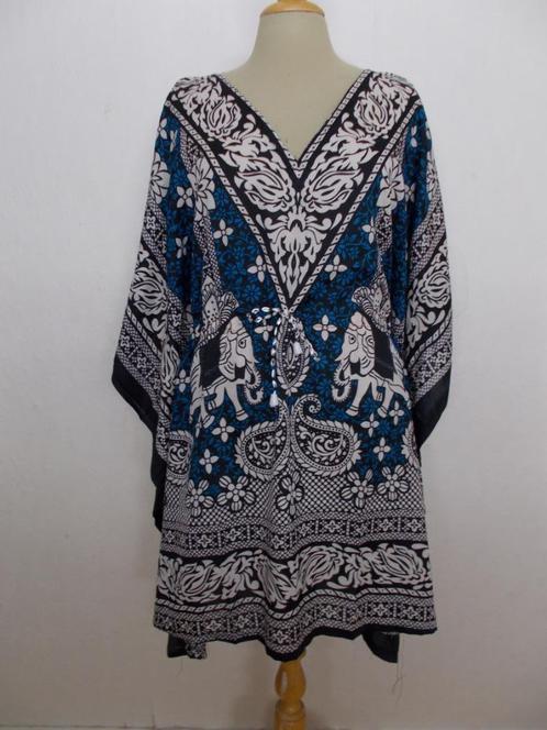 Batik tuniek/jurkje met olifanten afbeelding! L/XL/XXL, Kleding | Dames, Blouses en Tunieken, Zo goed als nieuw, Maat 46/48 (XL) of groter