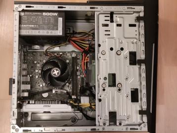 Gaming PC met Windows 11 + Monitor beschikbaar voor biedingen