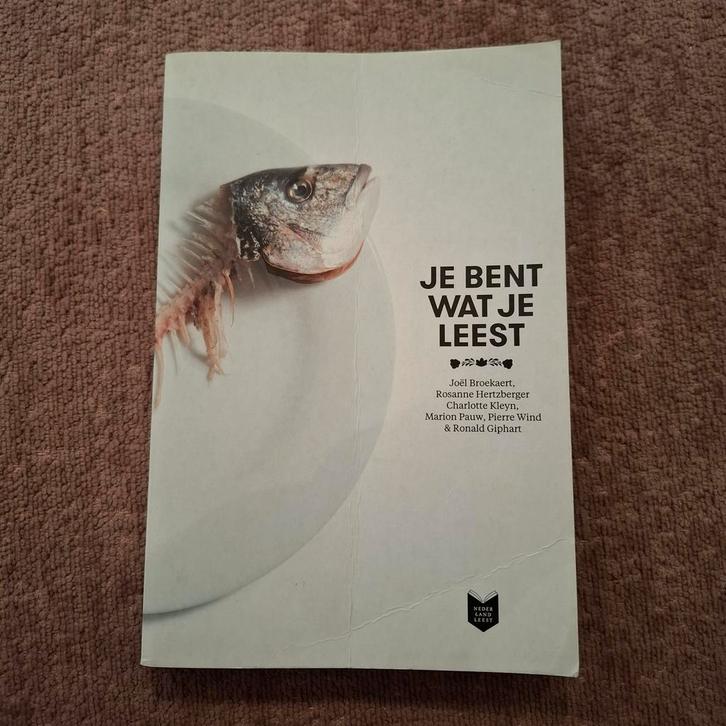 Je Bent Wat Je Leest - Diverse Auteurs, Boeken, Romans, Zo goed als nieuw, Nederland, Ophalen of Verzenden