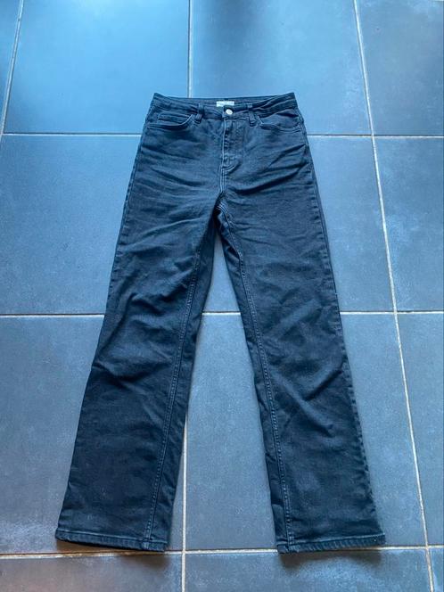 Basic Apparel jeans zwart - maat S lengte 30, Kleding | Dames, Spijkerbroeken en Jeans, Zo goed als nieuw, W28 - W29 (confectie 36)