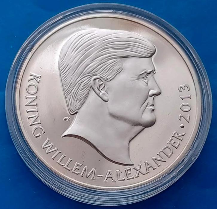 Penning Koning Willem-Alexander 2013, Postzegels en Munten, Penningen en Medailles, Overige materialen, Nederland, Verzenden
