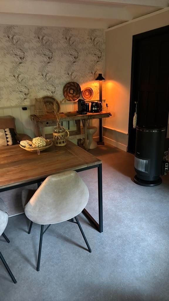 Werkruimte aangeboden voor 1 persoon in de natuur per dag, Huis en Inrichting, Keuken | Servies, Nieuw, Overige stijlen, Ophalen of Verzenden