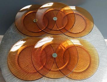 6 nieuw Duralex vintage diner borden 23 cm Amber beschikbaar voor biedingen
