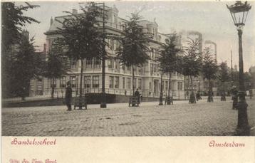 Handelsschool - Amsterdam - ongelopen beschikbaar voor biedingen