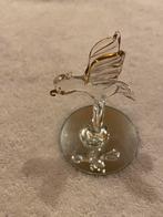 Beeldje van glas vliegende meeuw op een golf met spiegel, Ophalen of Verzenden, Zo goed als nieuw, Vogel, Beeldje of Figuurtje