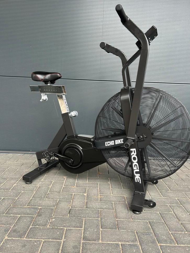 Rogue echo bike airbike air bike HIIT CrossFit cardio home, Sport en Fitness, Fitnessmaterialen, Zo goed als nieuw, Overige typen