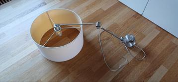 Lamp incl kap, beugel en dimmer beschikbaar voor biedingen