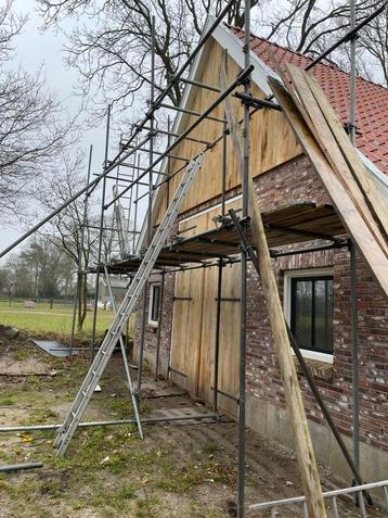 Steiger bouwsteiger beschikbaar voor biedingen