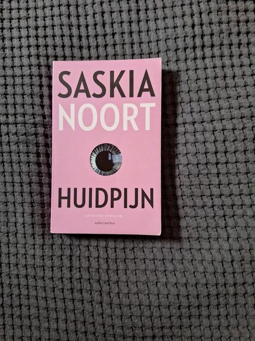 Saskia Noort - Huidpijn, Boeken, Thrillers, Zo goed als nieuw, Ophalen of Verzenden