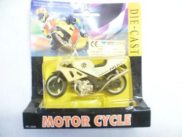 Motor Cycle Police 9cm lang schaalmodel 90er jaren in bliste beschikbaar voor biedingen