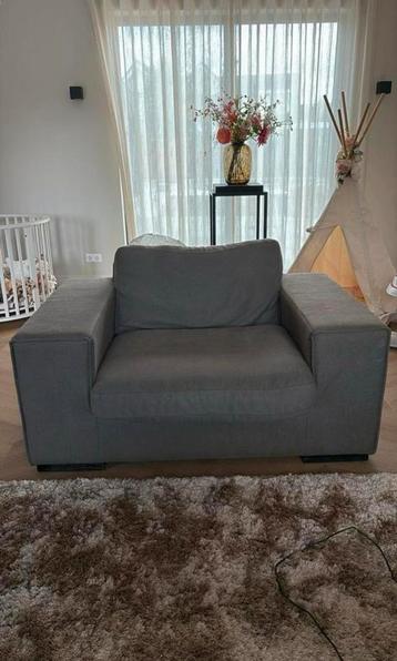 Prachtige love seat van PTMD collection beschikbaar voor biedingen