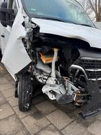 Beschadigde Bakwagen - Opknapper of Onderdelen, Auto diversen, Schadeauto's, Ophalen, Overige carrosserieën, Renault, Wit