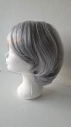 Nieuwe pruik  .natuurlijk grijs, Ophalen of Verzenden, Nieuw, Pruik of Haarverlenging