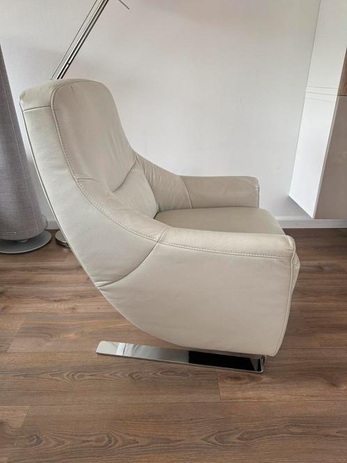 Leren Design fauteuil, Huis en Inrichting, Fauteuils, Gebruikt, Leer, Metaal, 50 tot 75 cm, Minder dan 75 cm, Ophalen of Verzenden