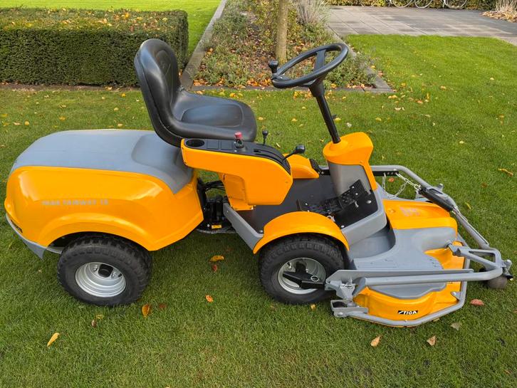 STIGA PARK FAIRWAY 18/ 110 CM COMBI PRO MAAIDEK ZITMAAIER, Tuin en Terras, Grasmaaiers, Gebruikt, Benzine-grasmaaier, 50 cm of meer